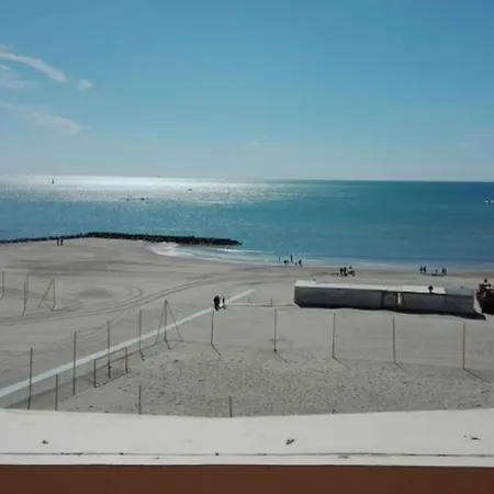 120m With Balcony Near The Apartament *