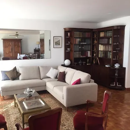 Apartament 120m With Balcony Near The