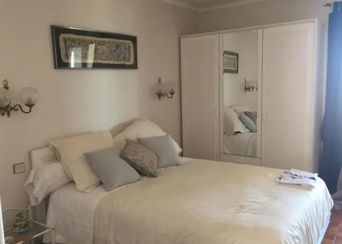 Elegant 120m With Balcony Near The Apartament